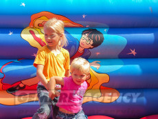 detsky-nafukovaci-hrad