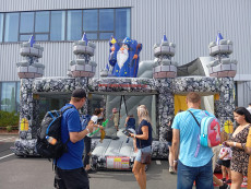 Půjčovna nafukovací atrakce Kouzelník