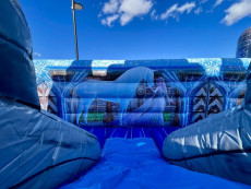 skakaci hrad se skluzavkou