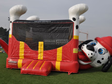 pronajem-skakaciho-hradu