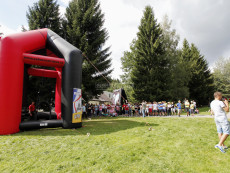 pronájem lezecké atrakce