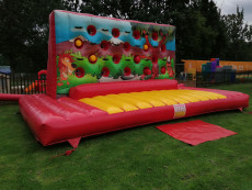 Pronájem atrakce Drtivá porážka