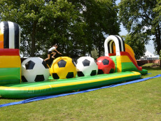 pronajem-atrakci-na-detsky-den